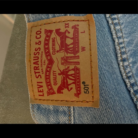 Levi’s 501 cut off shorts - Picture 4 of 4